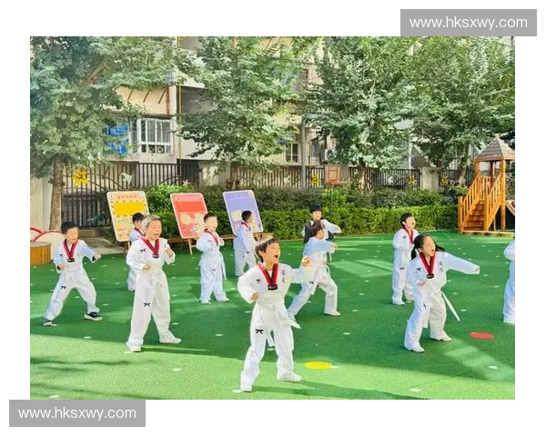 上海职工足球联赛精彩纷呈 展现职场体育精神与团队合作魅力